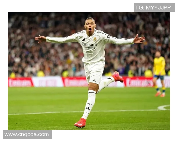 欧冠小组赛巴黎圣日耳曼对阵皇家马德里全场精彩回顾与分析