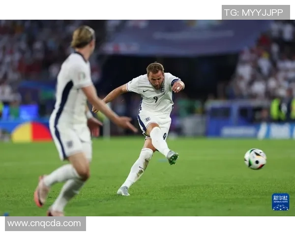 珊卡洛斯与沙普利萨足球比赛精彩对决分析与赛后点评